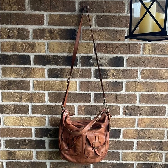 HARBOUR RED 2ND ELIDA LARGE TWO POCKETS LEATHER CONVERTIBLE TOTE COGNAC - Picture 8 of 15